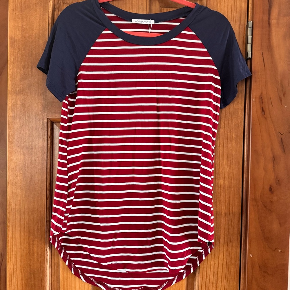 ADREAMLY Blouse Women’s Small Burgundy Red Striped Short Sleeve Stretchy NWT